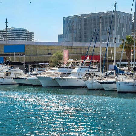 Boat Accommodations Barcelona 산트 아드리아 데 베소스 외부 사진