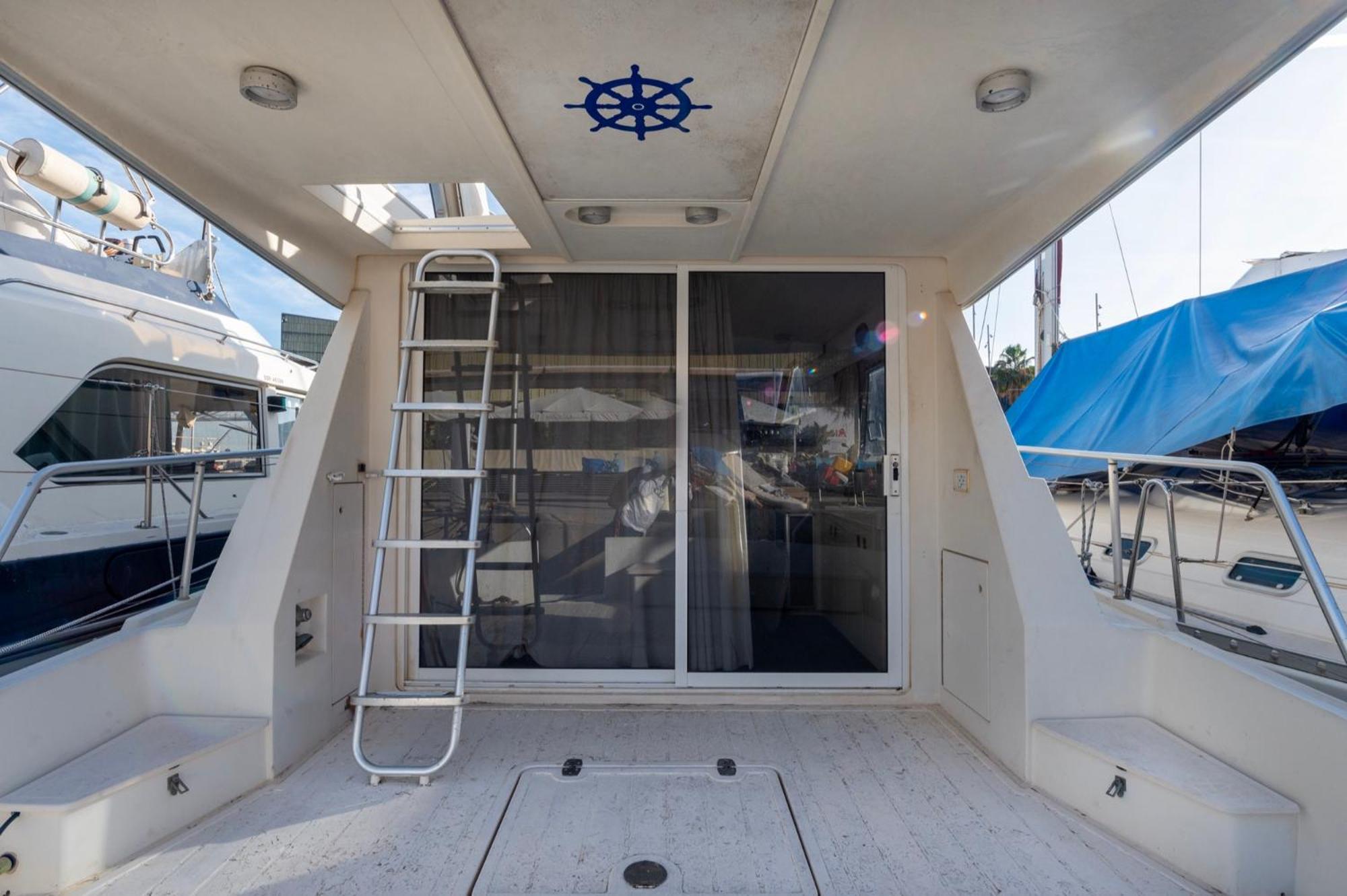 Boat Accommodations Barcelona 산트 아드리아 데 베소스 외부 사진