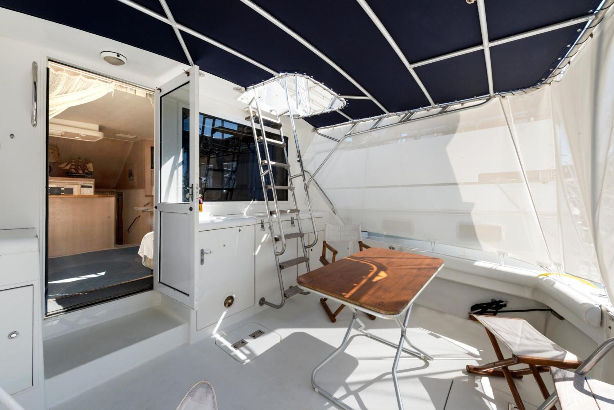 Boat Accommodations Barcelona 산트 아드리아 데 베소스 객실 사진