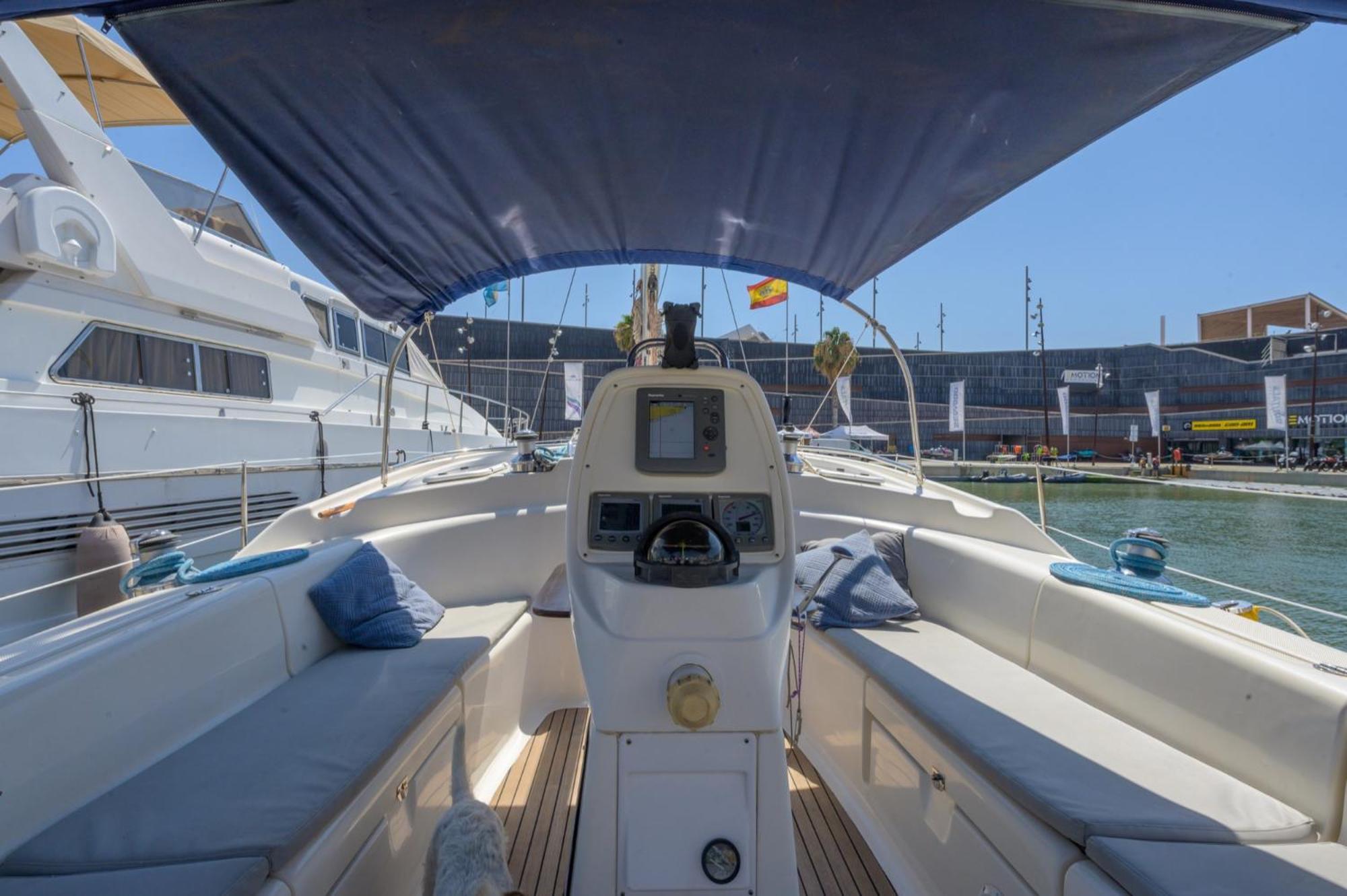 Boat Accommodations Barcelona 산트 아드리아 데 베소스 객실 사진